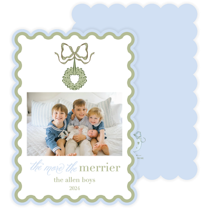 Blue & Green Classic Wreath Scallop Card