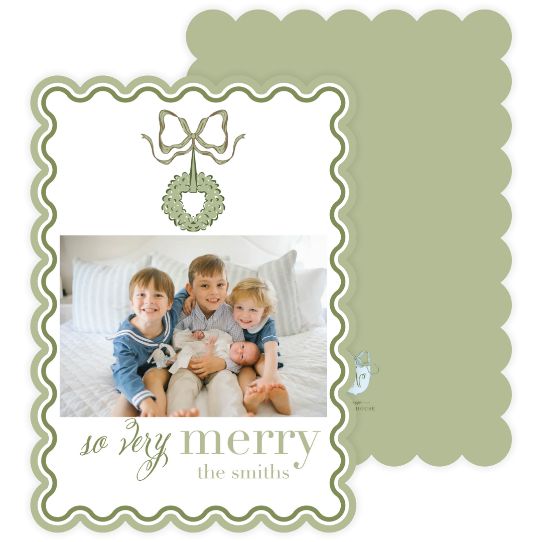 Classic Green Wreath Scallop Card